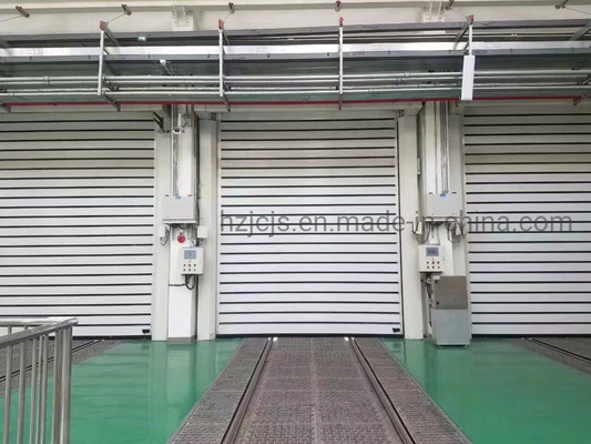 Wysokiej prędkości Walnut Rolling Spiral Security Garage Door z Liniowym Wzorem Panelu Drzwi