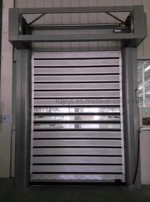 Wysokiej prędkości Walnut Rolling Spiral Security Garage Door z Liniowym Wzorem Panelu Drzwi