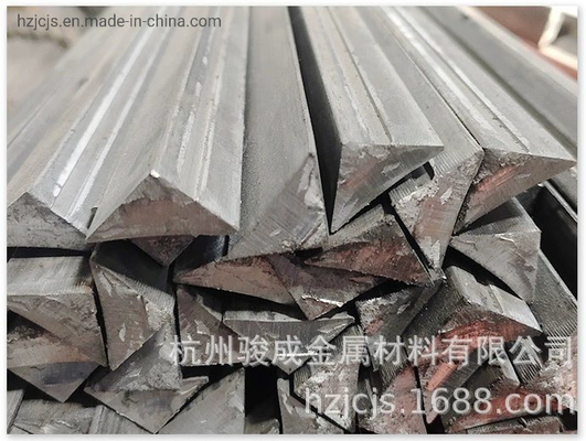 Członek Chamfer Q235 Carbon Structural Steel Triangle Shape Bar dla betonu precast